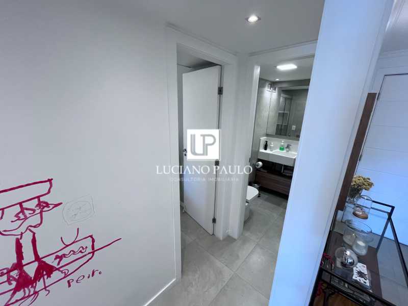 0e1ed3af-b869-4406-a3c4-9cb241 - 11