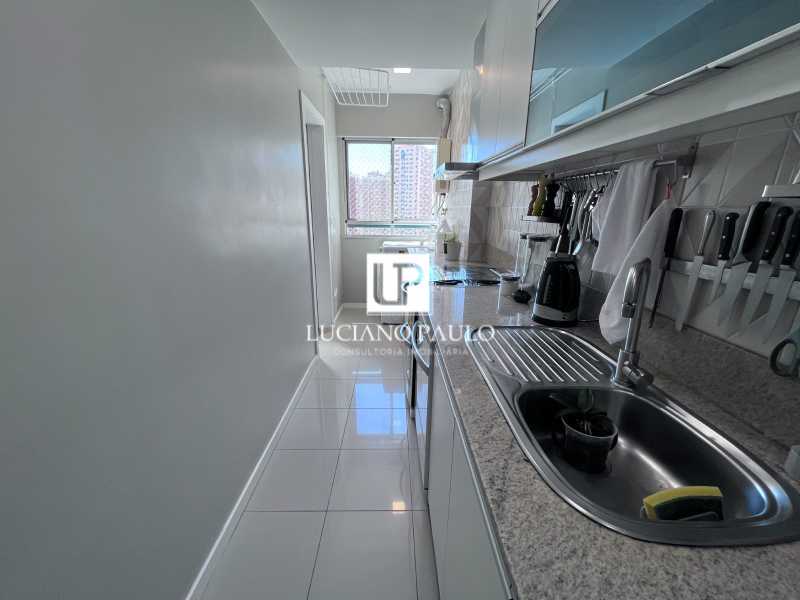 dbce2f63-e52a-4893-ac8a-714939 - 28