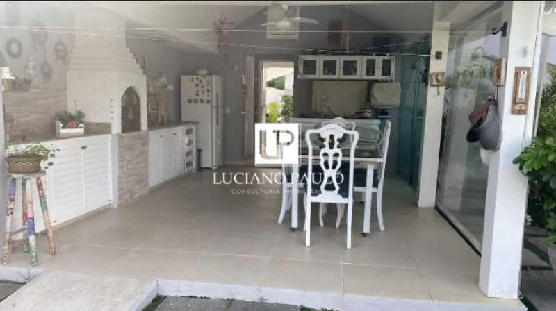 b67452da-be4c-4ddf-b88f-a4eddd - 18