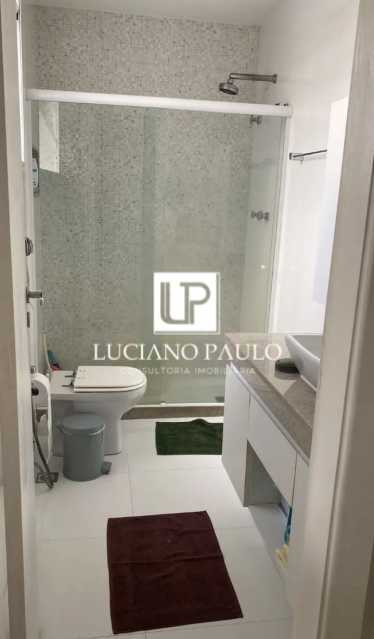 d09769d4-4aef-40d4-b703-c030c2 - 13