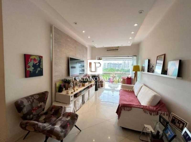 5e03d999-bfce-4dd2-93bf-cbb597 - 4