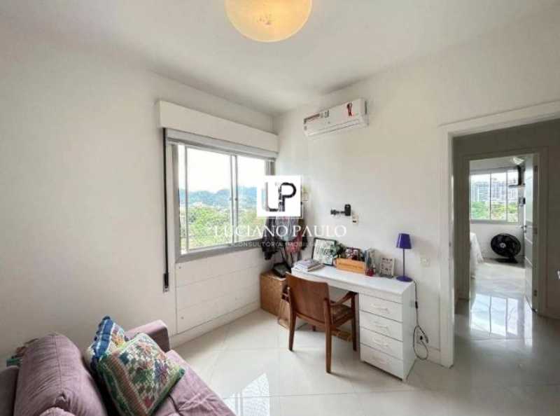 6df7f7cb-6aee-4d83-878a-cb4acf - 27