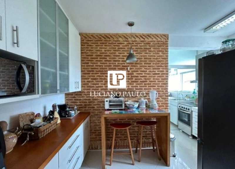 78b179c9-1642-46d4-93cc-0ed620 - 28