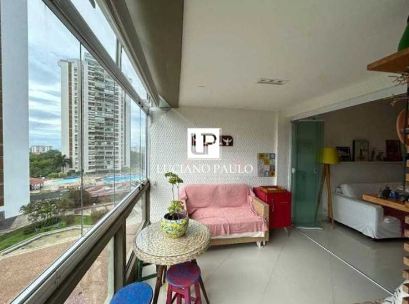 a19a0749-2209-4853-a2ec-8a3728 - 11