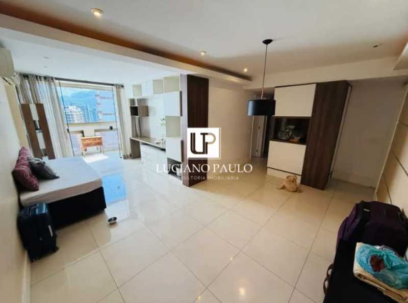 70d46eea-835d-4944-b590-18b2a3 - 1