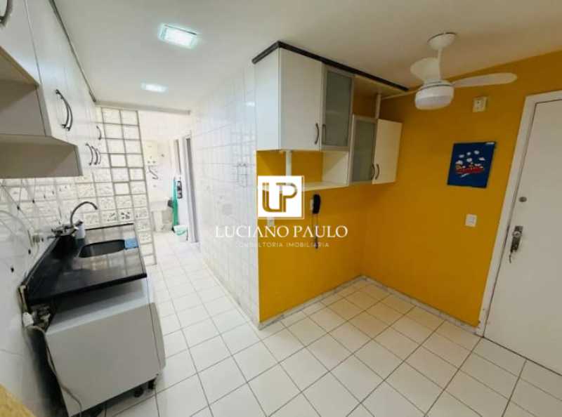 e2f584d0-fea7-4647-9411-6051b1 - 12