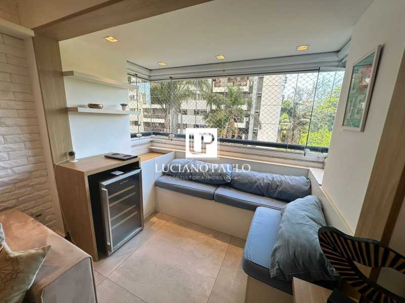 30a12880-a3ec-4a2d-beff-8247e8 - 7