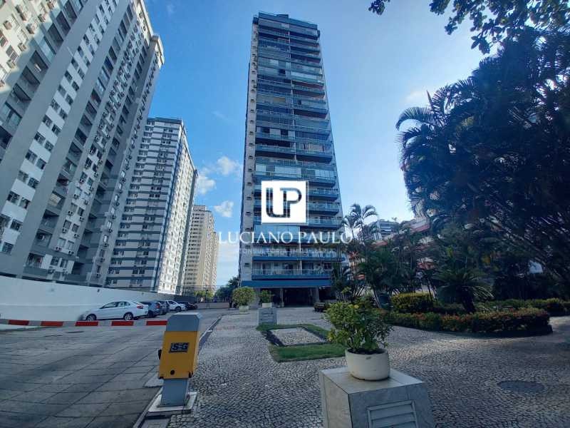 c0d4b594-2ece-4795-b5f7-ecefec - 27