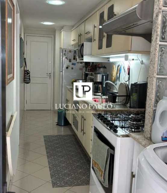 23dca448-42a3-4357-8d65-b325c2 - 18