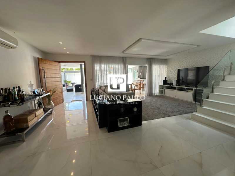 338df148-5a03-480f-8a8d-15aea8 - 8