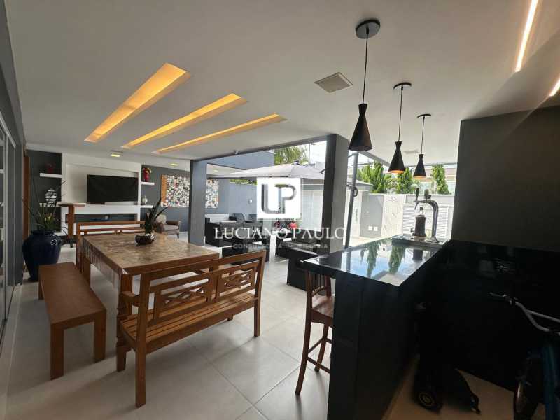 af52cb5d-7b49-42c4-a9c4-022e0f - 3