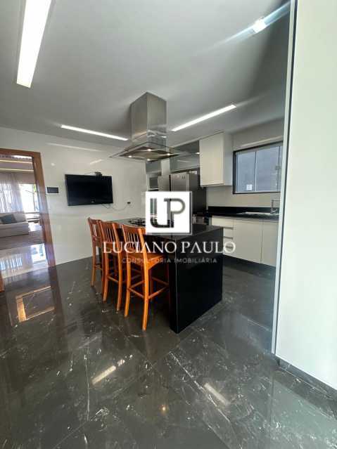 e3086746-21ad-4112-9f65-debe10 - 29