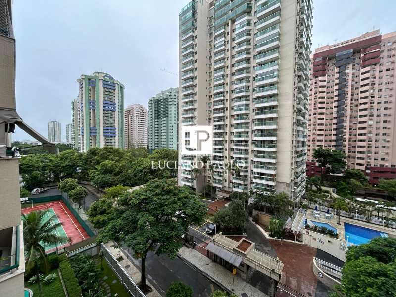 936a1aeb-0711-4f4c-a885-617dc3 - 1