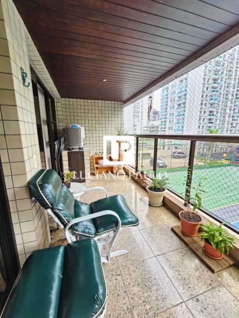 437b0ce5-d7e9-4cab-bf05-acf2c4 - 4