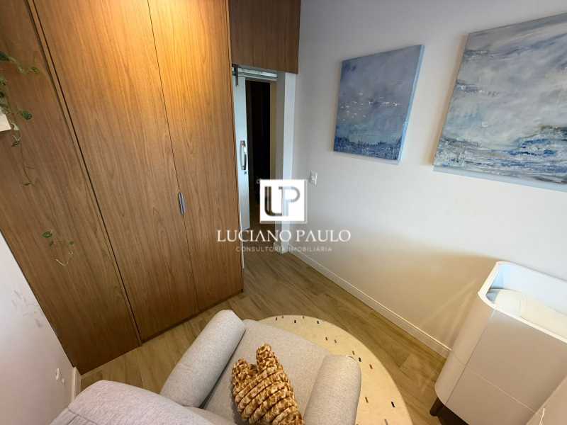 7e17c94c-4194-4830-bbf9-cf89a2 - 9