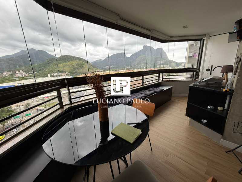 e7365fec-eff0-4570-a326-4bb3ab - 4