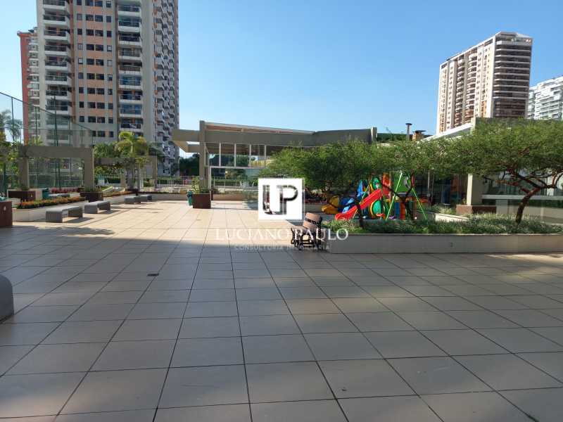 929b8c3e-c5b7-455a-af38-dda406 - 25