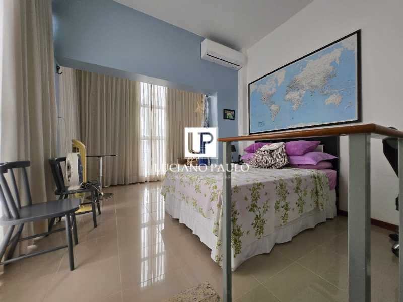 4d211fea-0268-4078-86f8-d4bf6c - 20