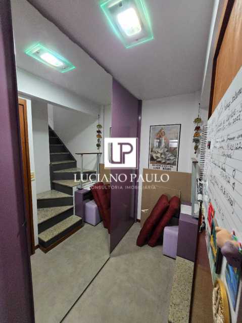 757bb546-09f6-49dd-8da8-7da79a - 21