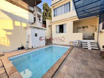 Vendo Casa Triplex 5 Quartos Rua Poconé Encantado Piedade - BJCA50017