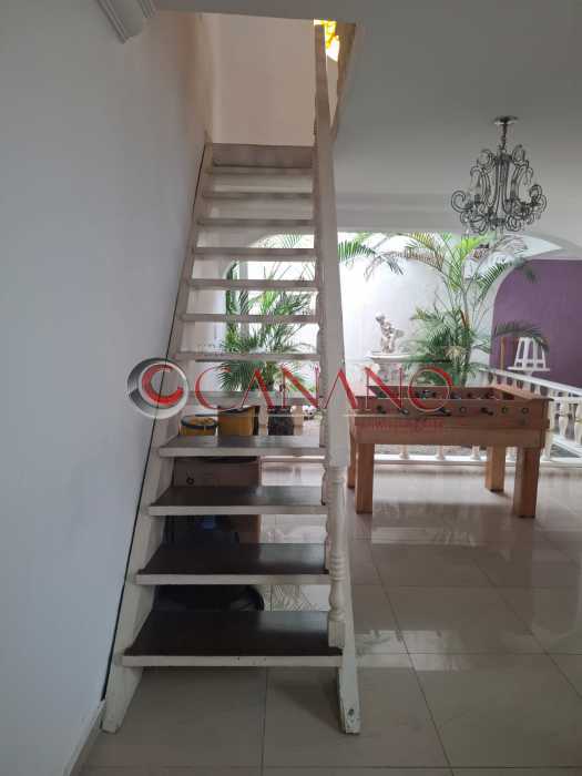 Conheça escada Jorge Mauricio Chometon do imóvel - casa a venda piedade - BJCA30089 - 14 escada Jorge Mauricio Chometon - 14