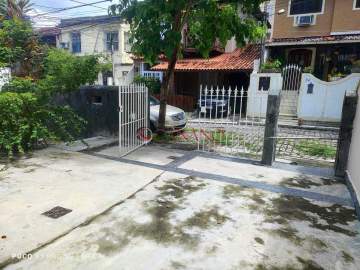 Imperdível - 2 casas, lins, 4 quartos, 3 vagas, condomínio fechado - GCCN40017