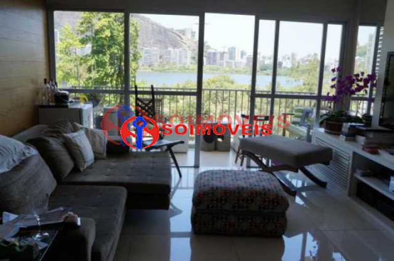 Conheça 3 do imóvel - Lagoa frontal, vista deslumbrante, reforma de arquiteto, lindíssimo. Varandão, sala ampla, 2 quartos. 1 vaga. Infra total - LBAP21872 - 1 3 - 1