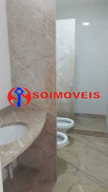 d8f9433b-680e-4d58-8b94-522cd8 - 21