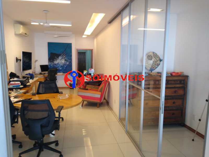 17130_G1558725014 - 10