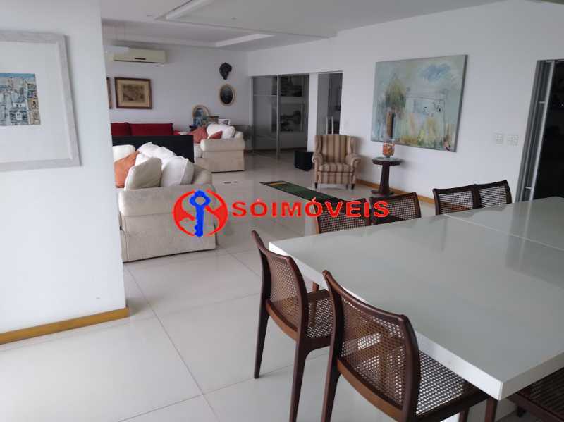 17130_G1558725035 - 7