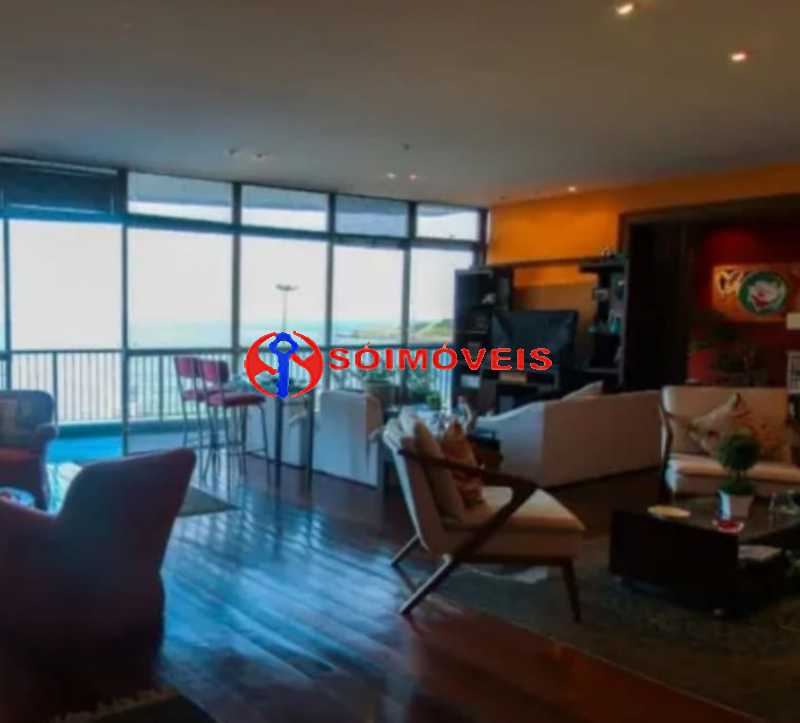 5668db90-48f0-450c-bc81-2fe635 - 7