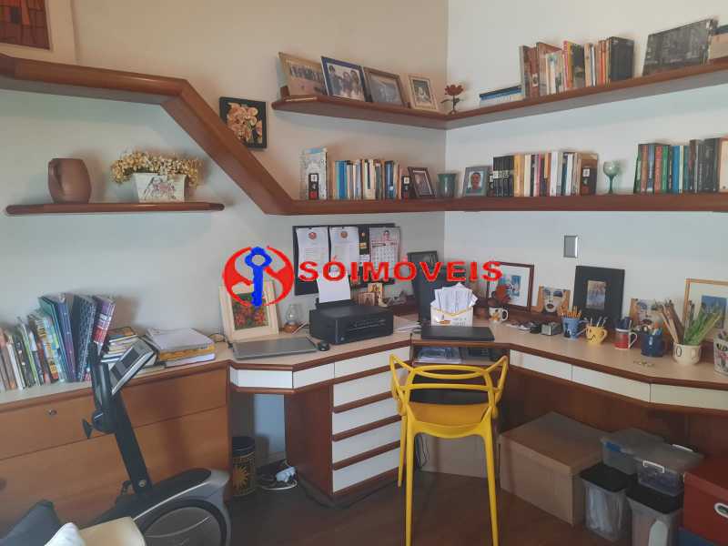 8f3ea2b6-66bb-48cb-a6af-b33f79 - 13