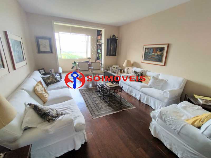 WhatsApp Image 2021-12-07 at 1 - 6