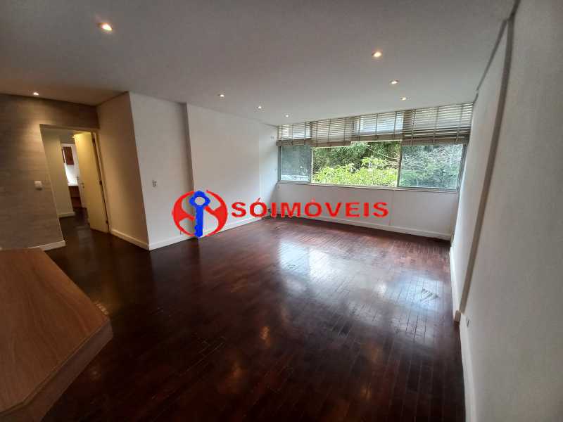 Conheça SALÃO_1 do imóvel - EXCELENTE IMÓVEL EM PRÉDIO REQUISITADO DO LEBLON. 130 M2, 4 QUARTOS, SUÍTE, DEPENDÊNCIAS, 1 VAGA ESCRITURADA. - LBAP42100 - 2 SALÃO_1 - 2