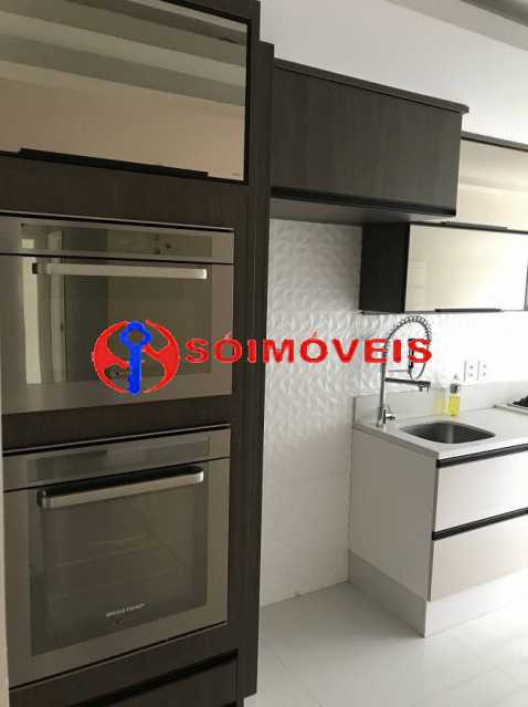 Conheça 18 do imóvel - ESPETACULAR APARTAMENTO NO CONDOMÍNIO RESERVA JARDIM COM APROX. 80 M². - LBAP23726 - 18 18 - 18