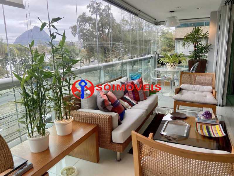 WhatsApp Image 2022-01-25 at 1 - 1