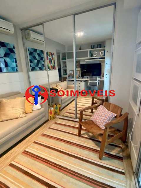 WhatsApp Image 2022-01-25 at 1 - 8