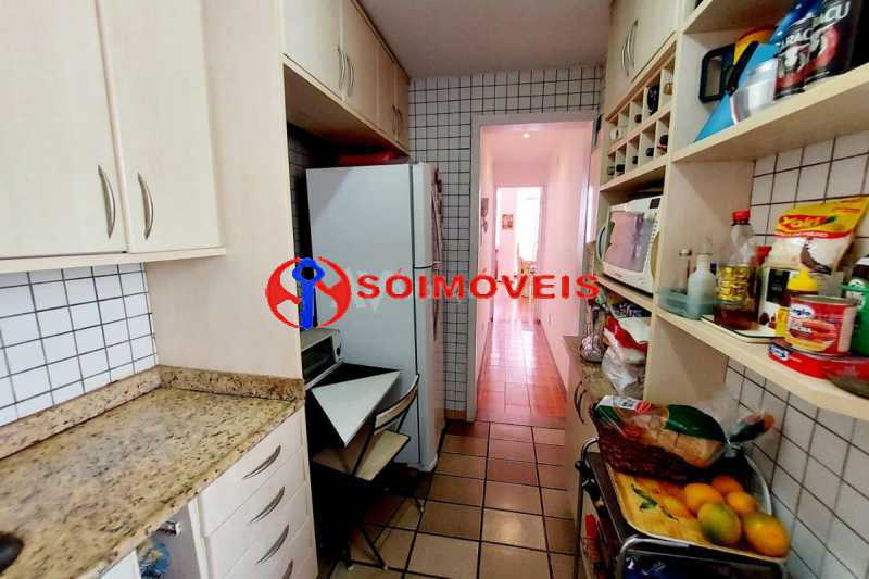 189bab3fcee5a5965ed6d3ddb2bf55 - 18