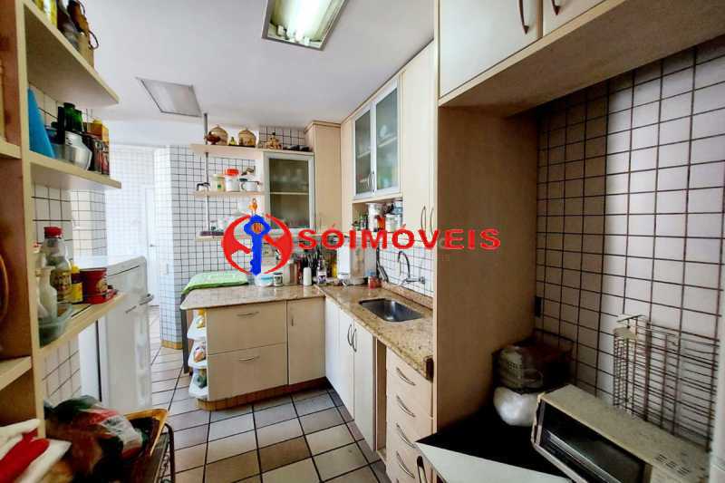 939e3e64ec353e3a6308cd965be405 - 19