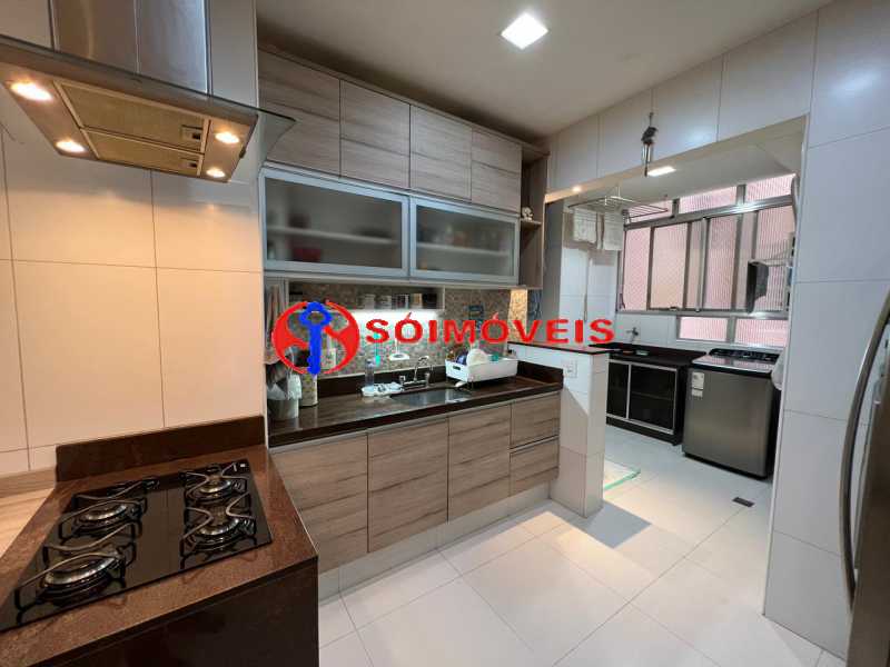 548d8609-4bdc-4cf8-9a77-10d971 - 18