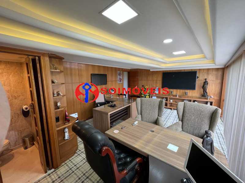 ea4ac439-41b5-4dd1-9f77-02af56 - 5