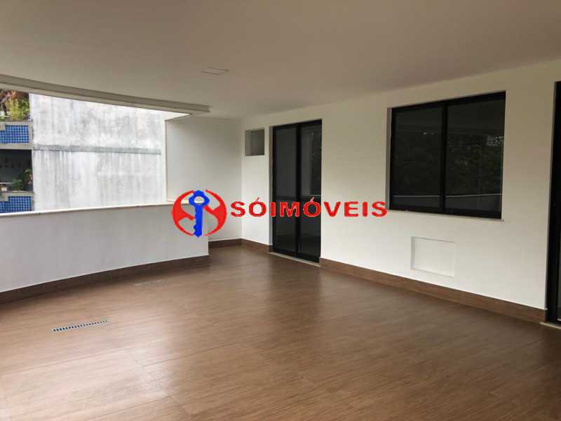 7b6c026c-7b3b-4e4b-a2e0-f9d082 - 4