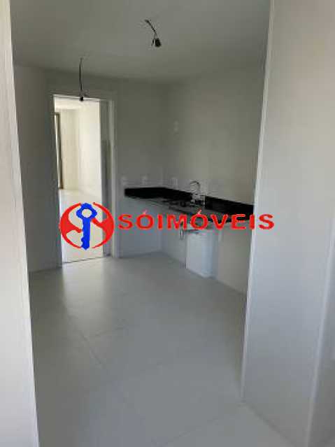 d900165bcb32bcceb1b4bb09e5a05e - 13