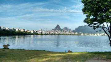 VISTA PANORÂMICA - ESPETACULAR IMÓVEL NO EDIFÍCIO CÂNDIDO PORTINARI NA LAGOA. - LBAP35427
