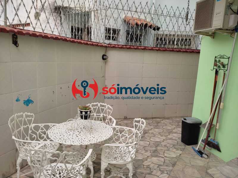 Conheça 16 do imóvel - Espetacular casa duplex! sala, 3 quartos, vaga e área externa. - LBCA30067 - 16 16 - 16