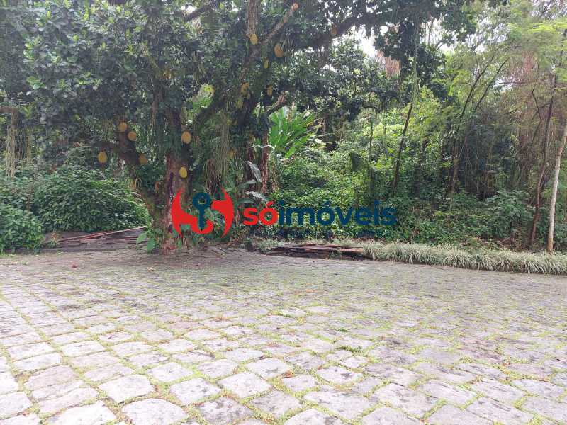 WhatsApp Image 2022-09-13 at 1 - 6