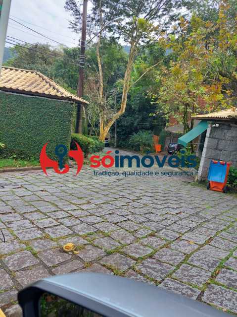 WhatsApp Image 2022-09-13 at 1 - 8