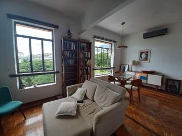 LOCALIZAÇÃO NOBRE - Lindo apartamento em localização bucólica no Jardim Botânico - POAP20878
