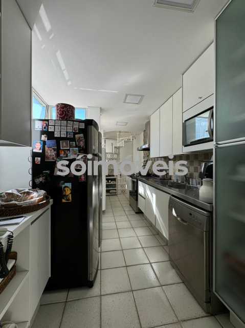 Conheça Imagem do WhatsApp de 2024-06- do imóvel - Cobertura 4 quartos à venda Rio de Janeiro,RJ Leblon - R$ 11.800.000 - LBCO40449 - 25 Imagem do WhatsApp de 2024-06- - 25