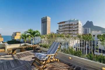 MARAVILHOSO IMÓVEL - Cobertura Duplex com vista para o mar do Leblon !!! - LBCO40451